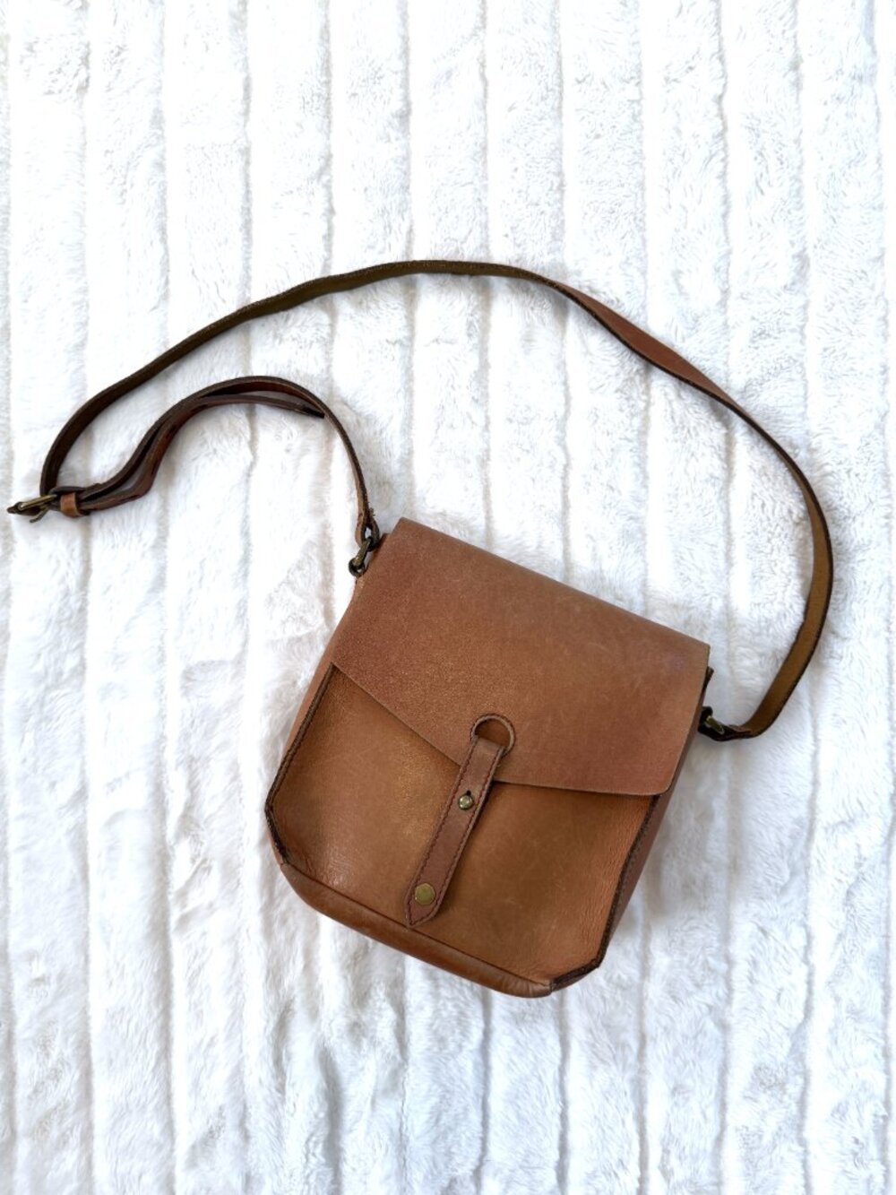 Madewell Brisbane Crossbody Bag (Tan)